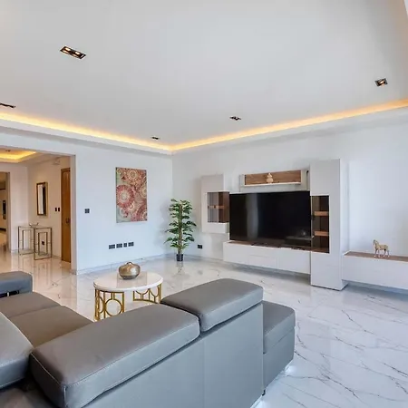 3bdr Flat With Seaview Apartman